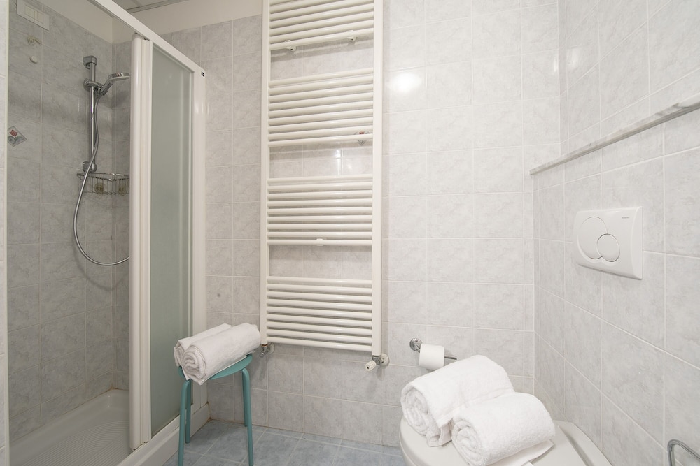 Family Apartment, Multiple Beds, Sea Facing (Frontline Beach 30 - B4 - Near To The) photo 2