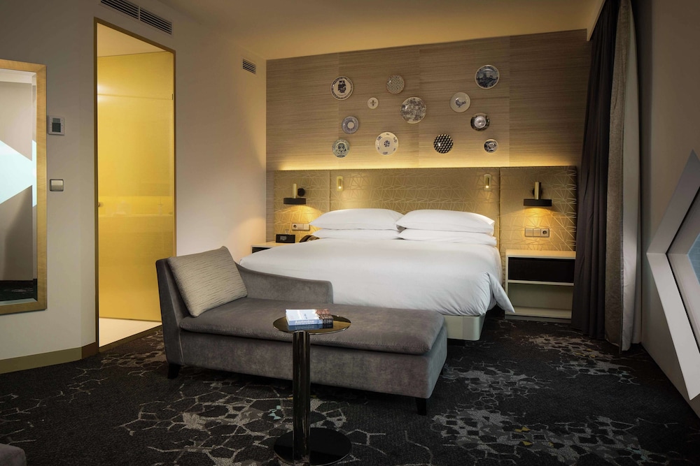Family Suite, Multiple Beds, Connecting Rooms