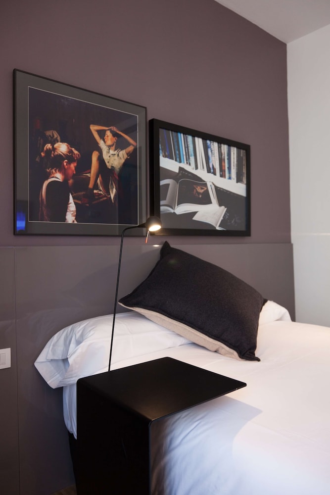 Single Room (1 Bed)