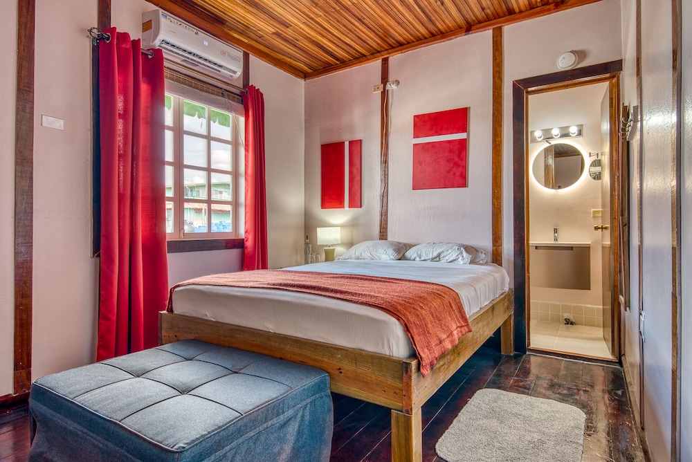 Comfort Room photo 2