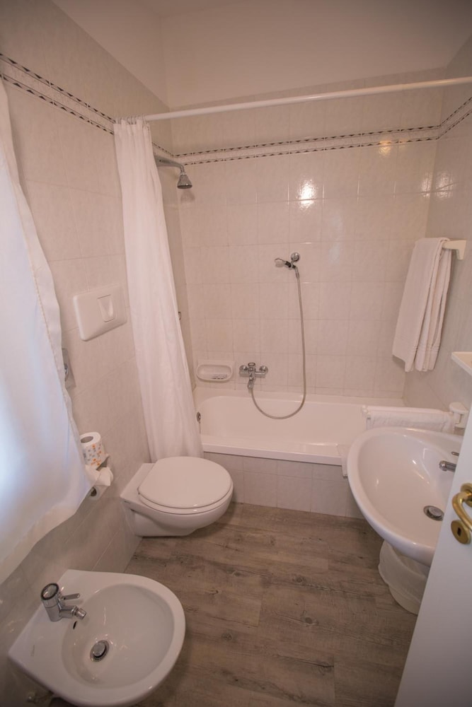 Triple Room - Photo 4