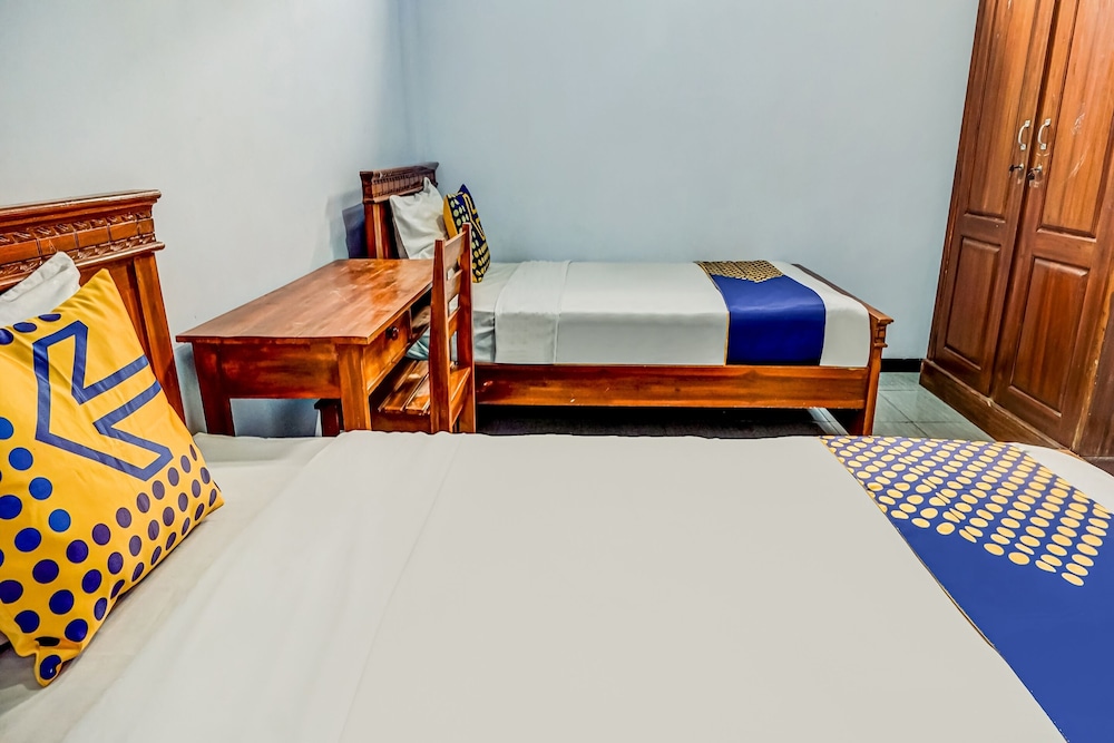 Basic Twin Room photo 3