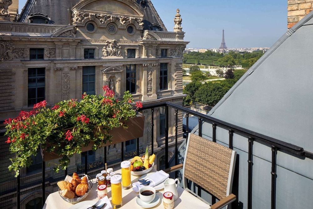 Parisian Suite Parisian Suite