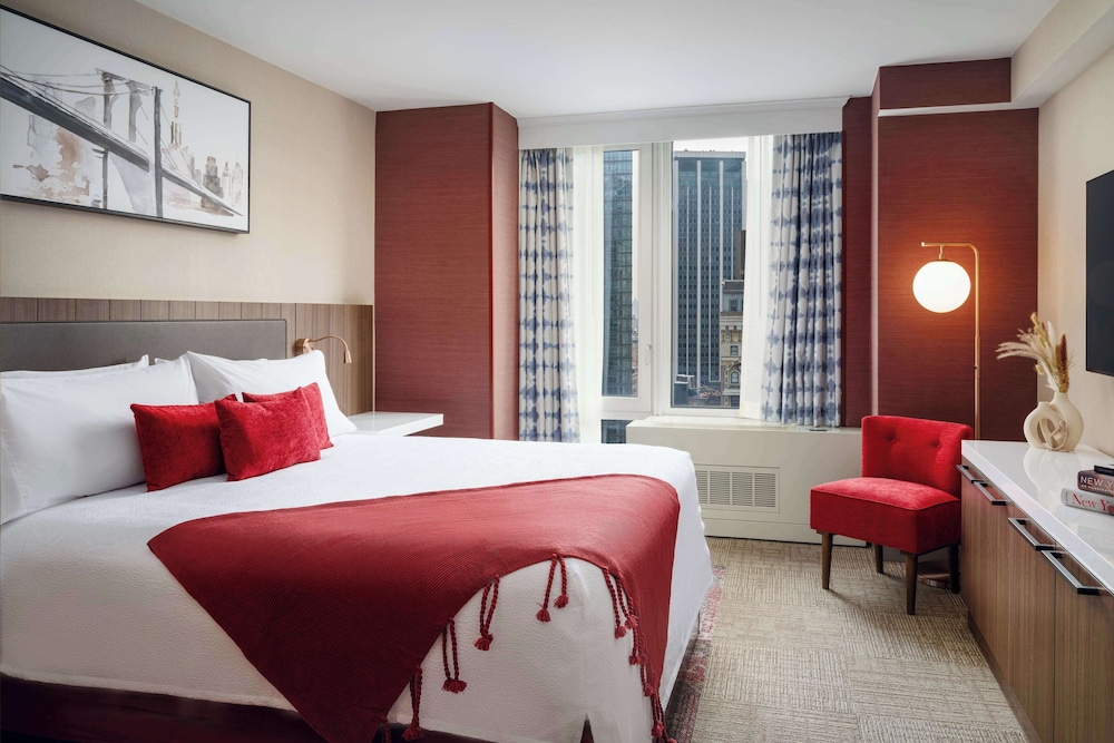 Suite, 1 King Bed, Accessible, Bathtub (Mobility)