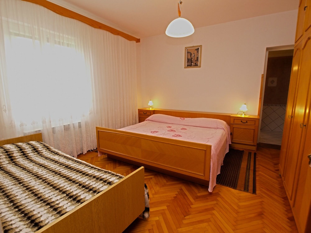 Double Room, 1 Bedroom (1370/12895)