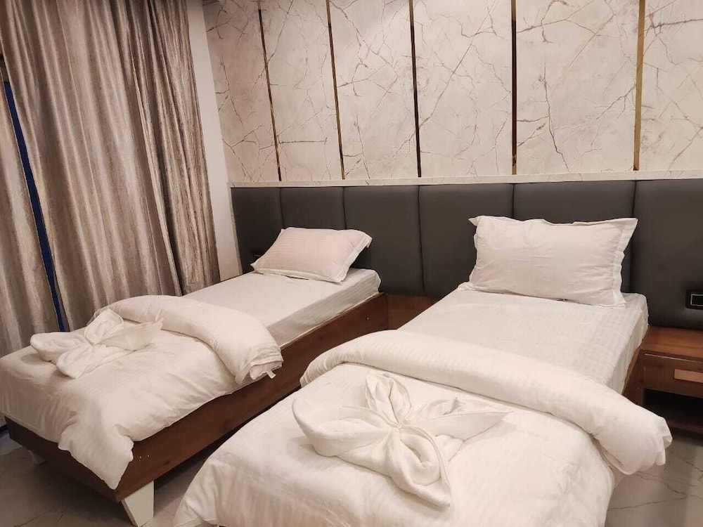 Premier Room