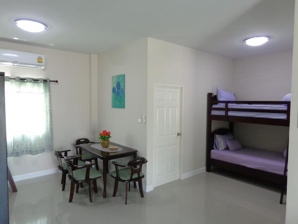 Family Duplex, 4 Bedrooms photo 2