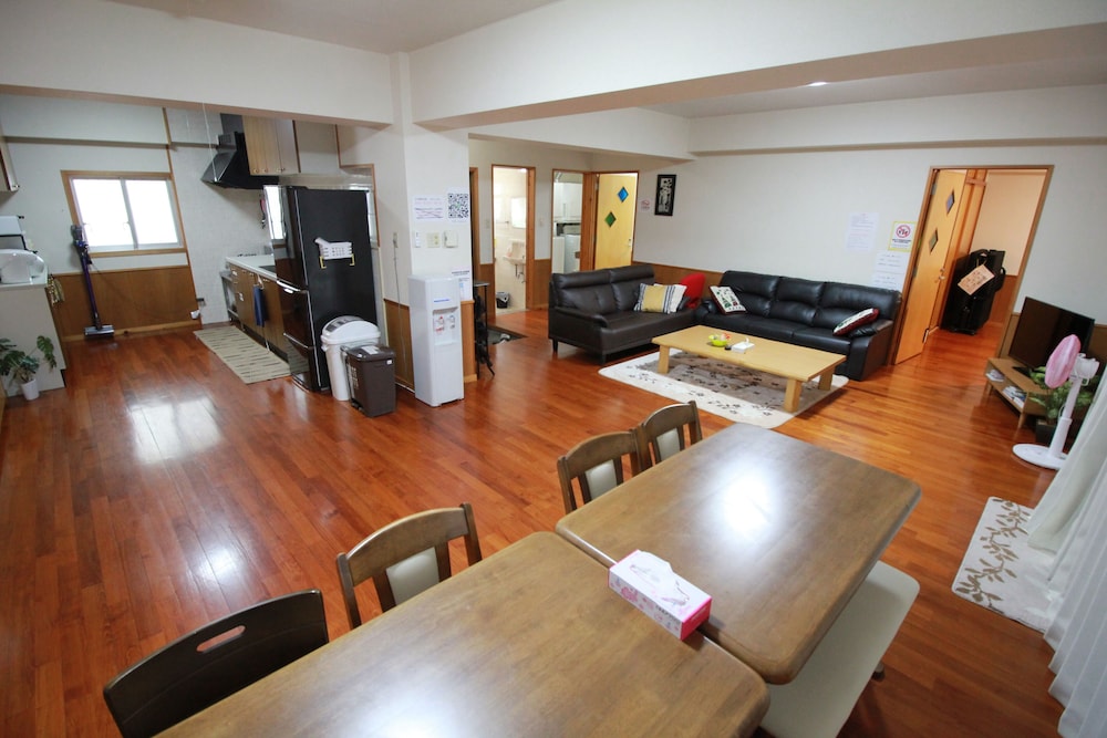 Standard Room, 3 Bedrooms (3rd Floor, No Elevator) photo 2