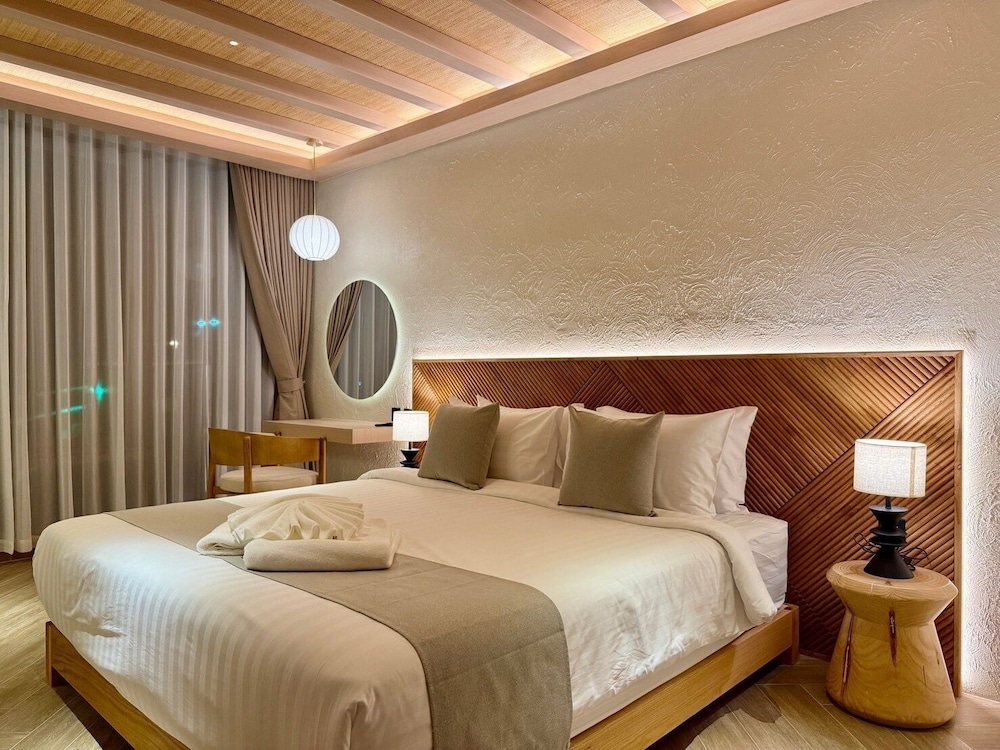 Signature Room, Sea View