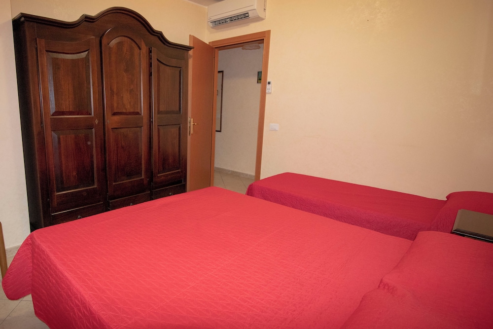 Family Apartment, 2 Bedrooms, Garden View, Tower