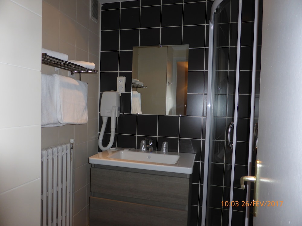 Standard Double Room photo 2