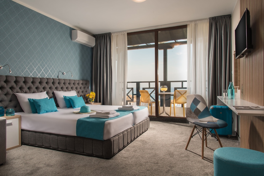 Deluxe Double Room, Sea View photo 1