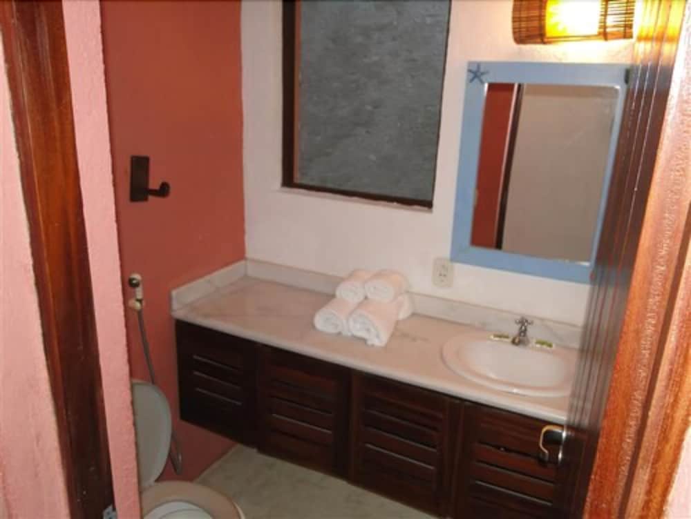 Apartment, 2 Bedrooms, Lanai, Ocean View - Photo 5