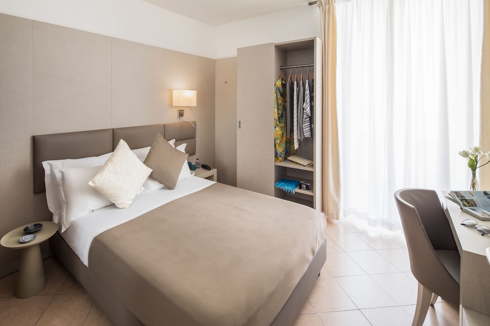 Economy Double Room, Balcony - Photo 2