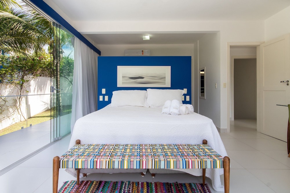 Luxury House photo 2