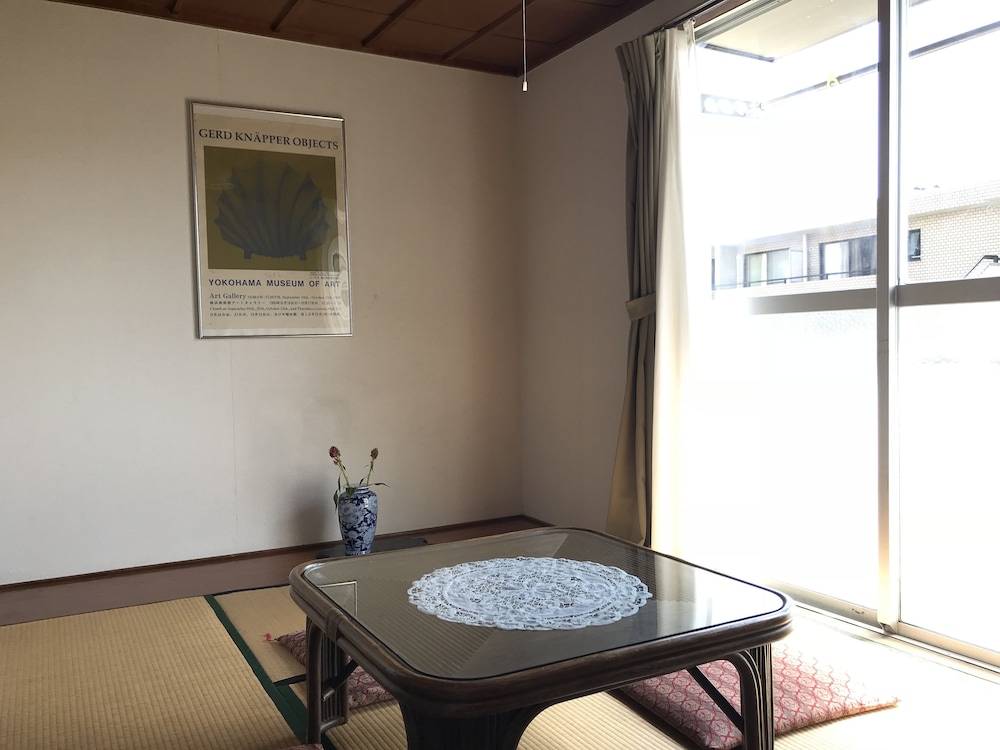 Yuigahama Apart photo 2