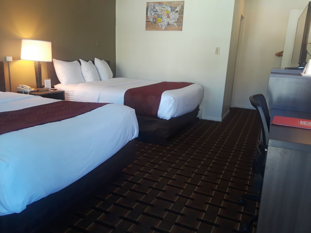Standard Double Room, Non Smoking - Photo 6