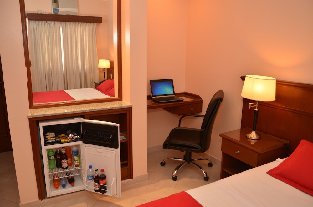 Executive Double Room, 1 Double Or 2 Twin Beds, Non Smoking, City View photo 2