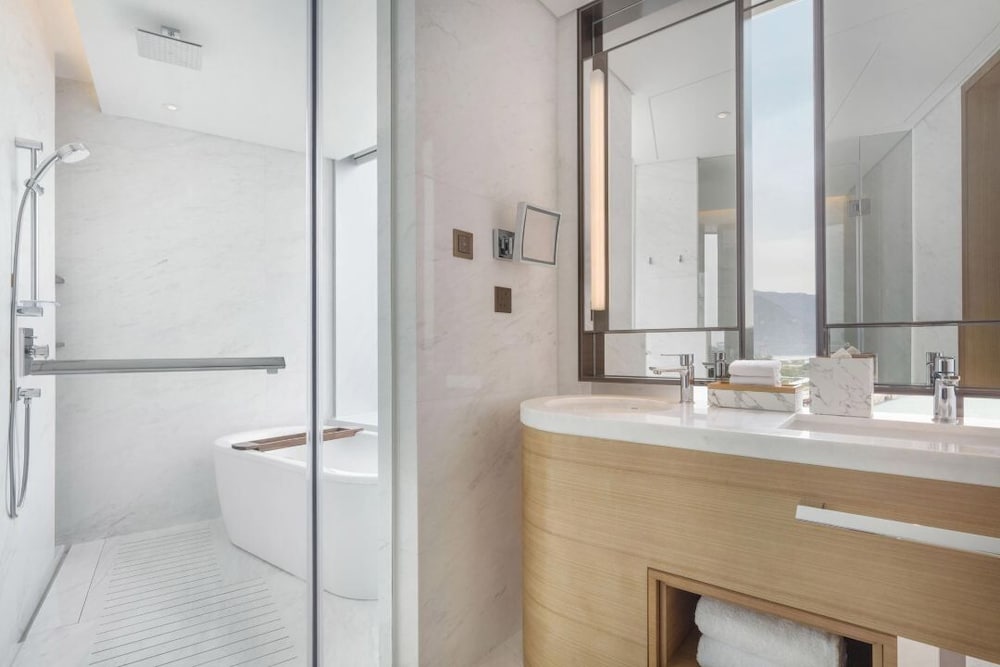 Executive Suite, 1 King Bed