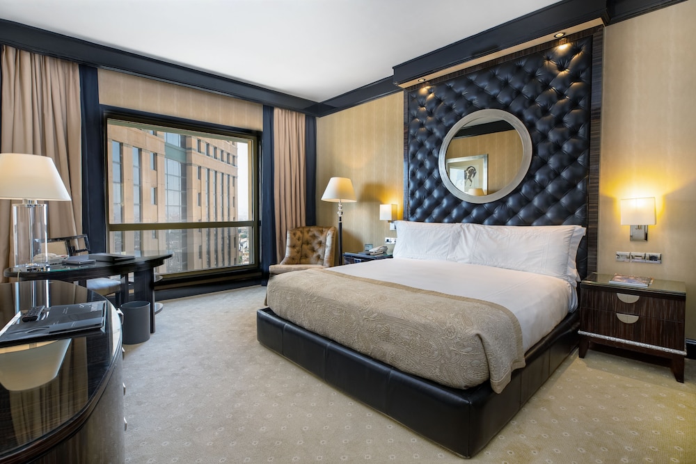 Fairmont, Room, City View - Photo 6