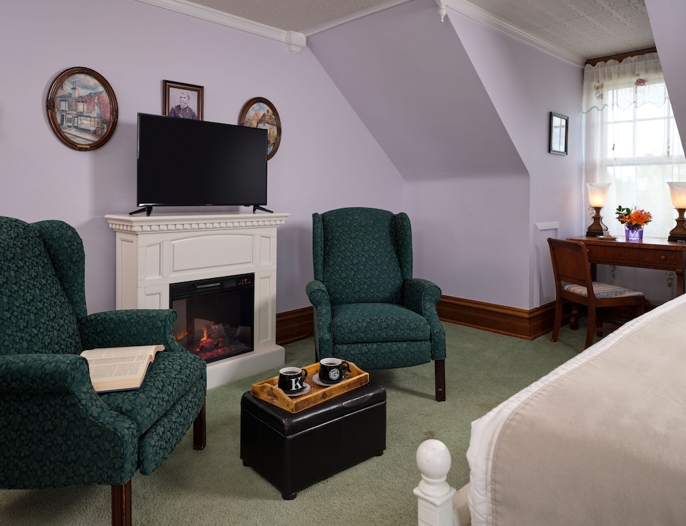 Executive Suite photo 2