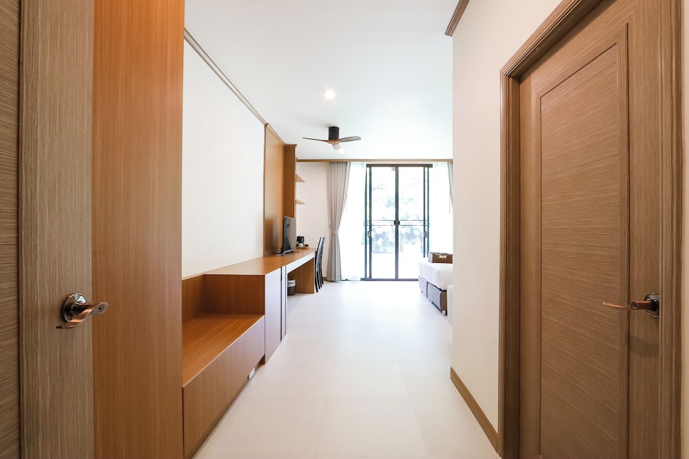 Deluxe Double Room - Photo 20