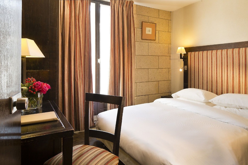 Double Room thumbnail 5