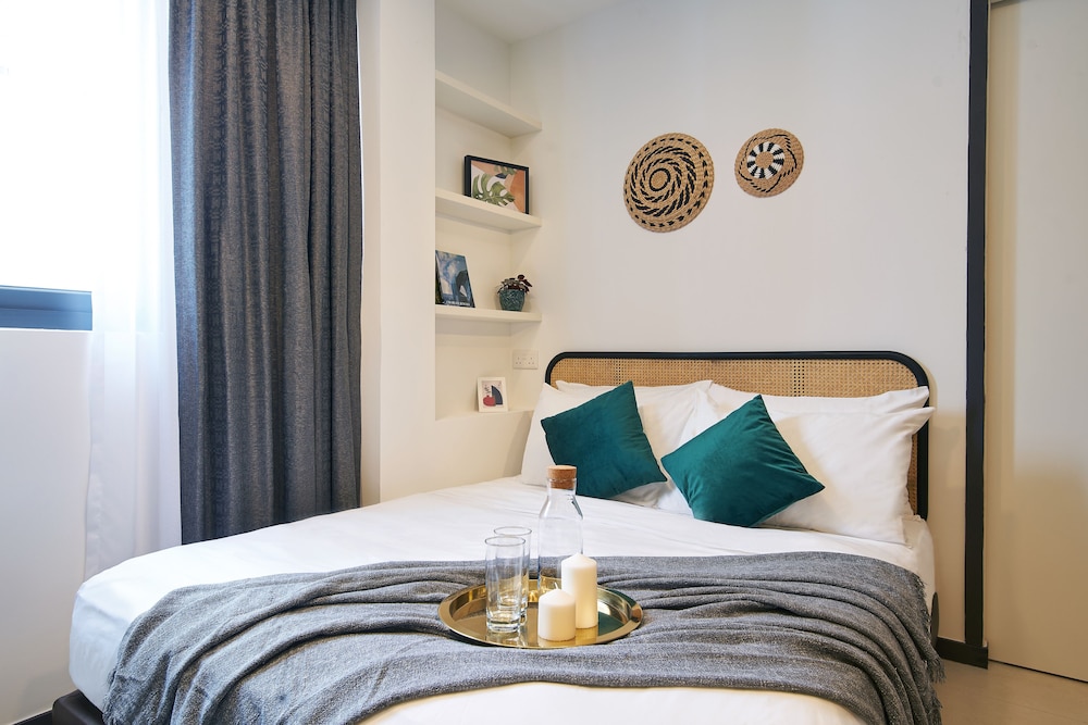 1 BEDROOM STANDARD photo 1