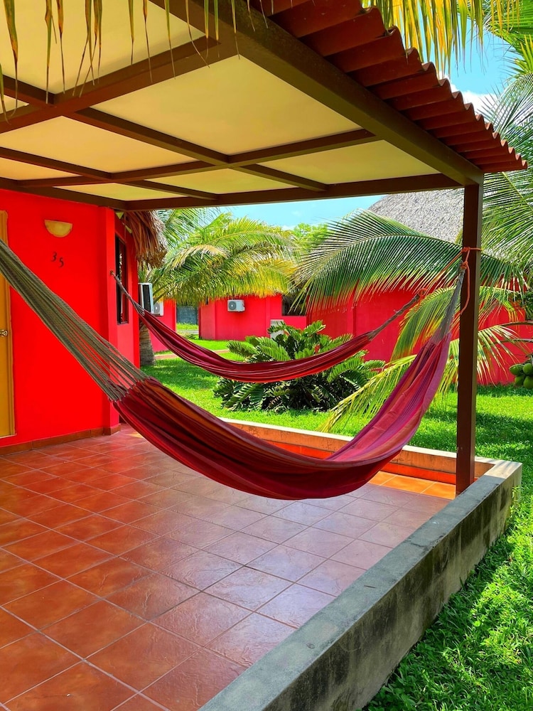 Bungalow, 1 Queen Bed photo 1