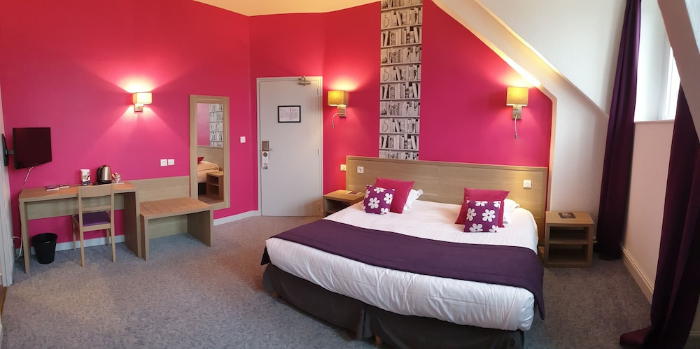 Executive Room - Photo 1
