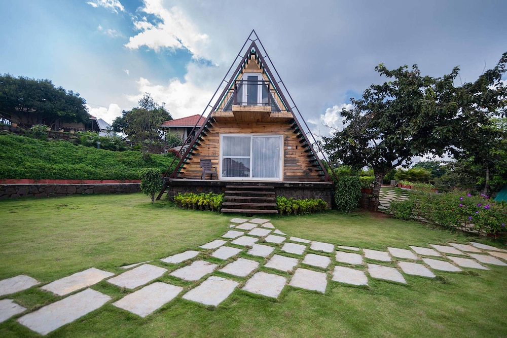 Economy Chalet photo 2