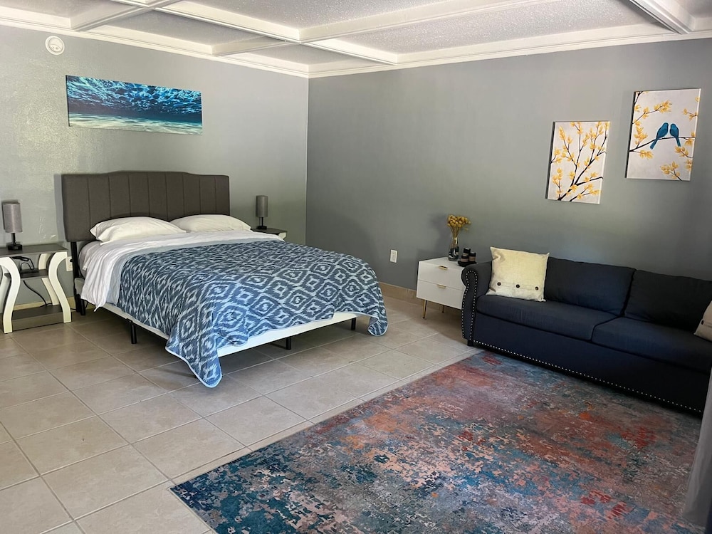 Standard Suite