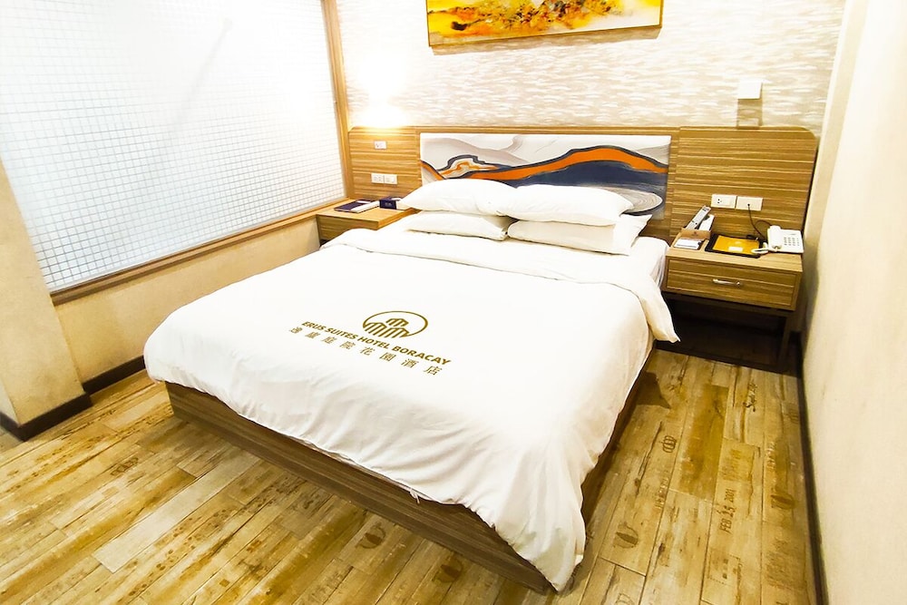 Deluxe Room - Photo 12