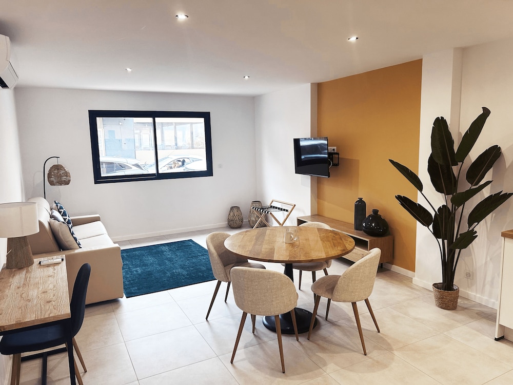 Family Apartment, 1 Queen Bed with Sofa bed, Ground Floor