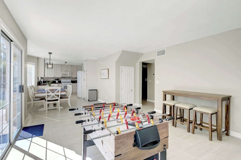 Deluxe Apartment, 4 Bedrooms, Non Smoking, City View photo 3