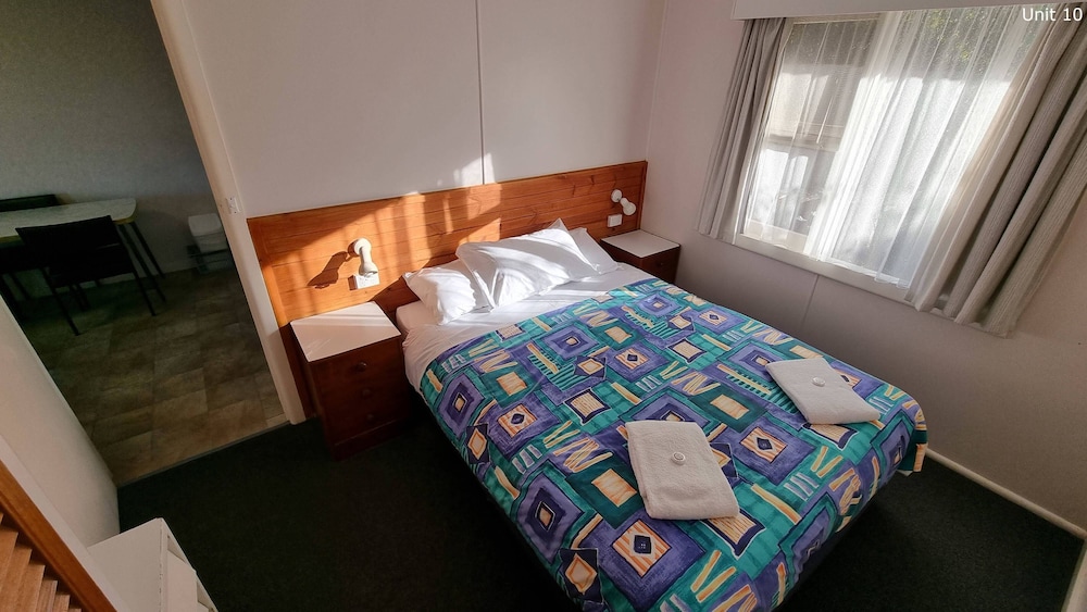 Standard Room, One Bedroom, Kitchen (Unit 10)