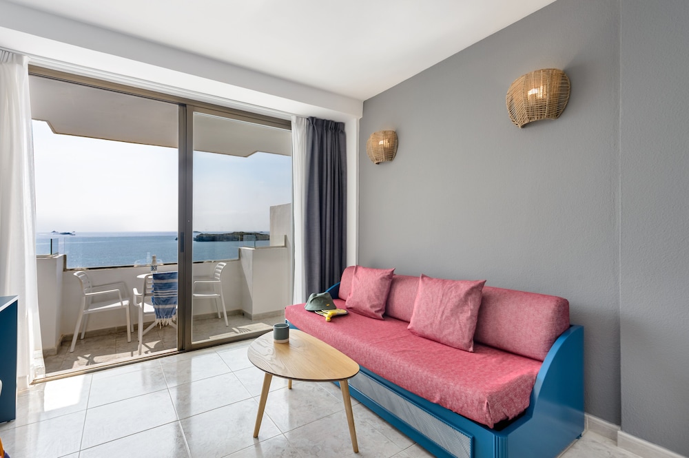 Apartment, 1 Bedroom, Sea View - Photo 7