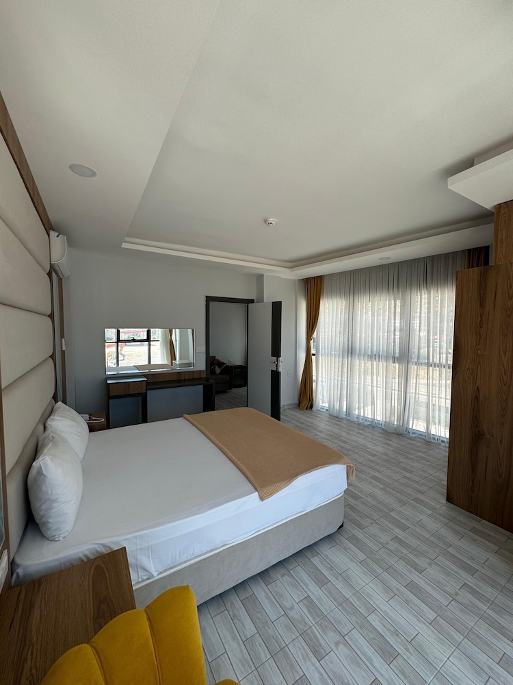 Luxury Suite, Mountain View