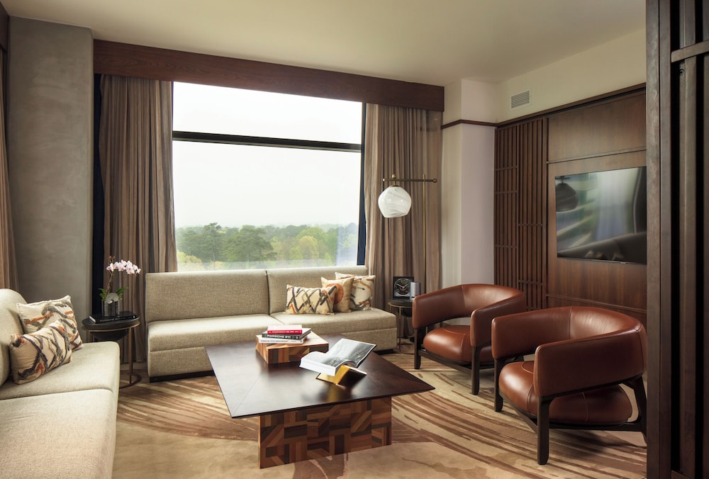 Suite (Porsche Icon)