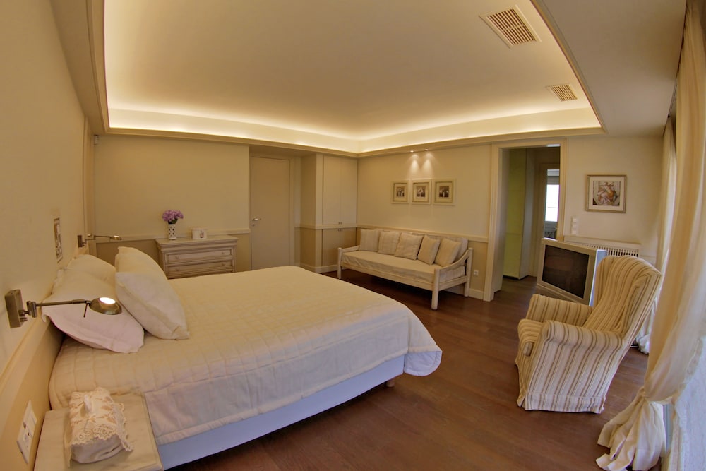 Executive Villa, 6 Bedrooms, Mountain View