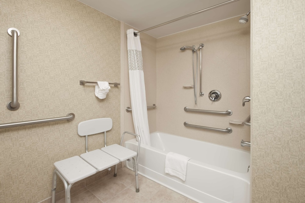 Room, 1 Double Bed - Photo 3