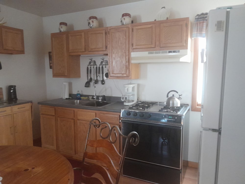 Cabin 2 Unit 3 photo 2