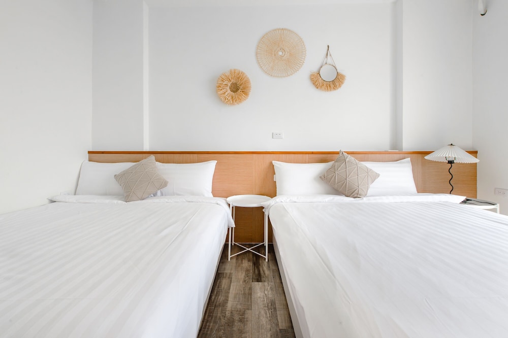 Quadruple Room, Balcony - Photo 11