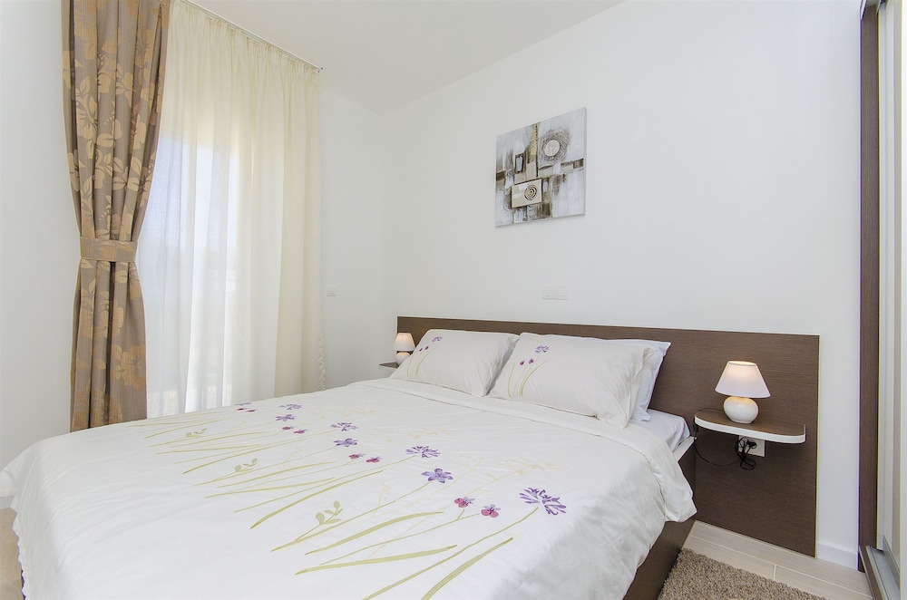 Apartment (A3)