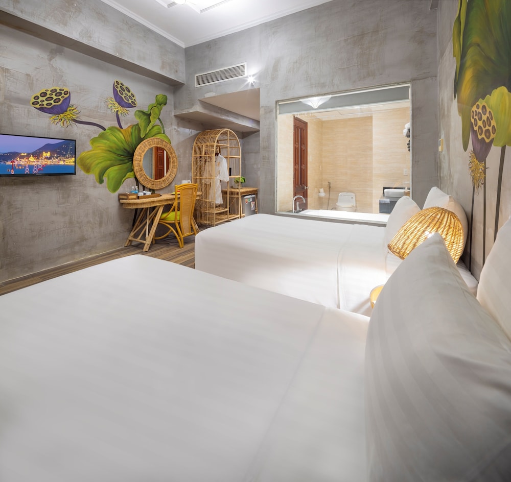 Superior Room, Sea View - Photo 9