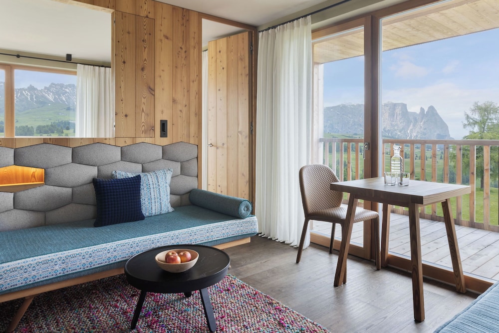 Panoramic Suite (Suite "Spuren im Schnee")