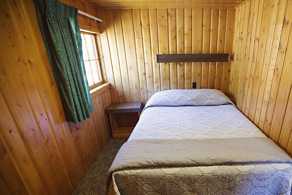 Cabin, River View