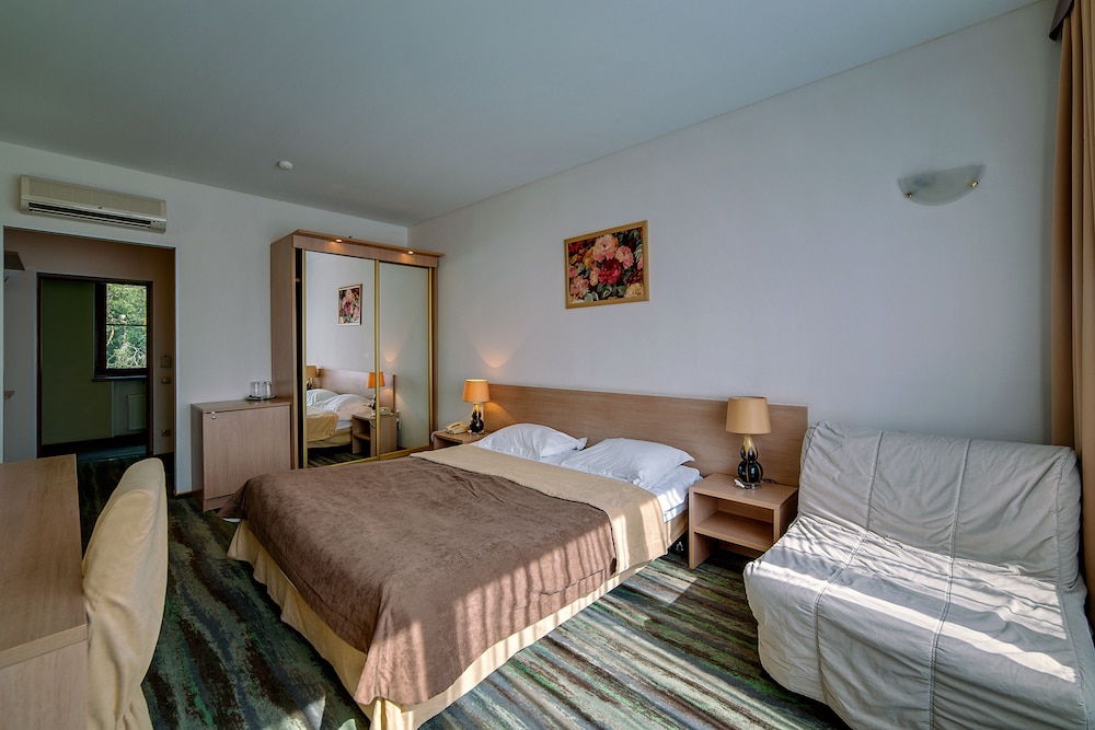 Double or Twin Room photo 2