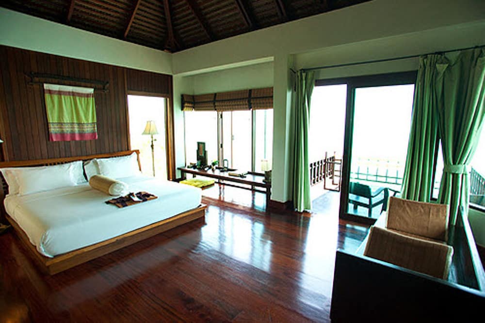 Deluxe Pool Villa photo 3