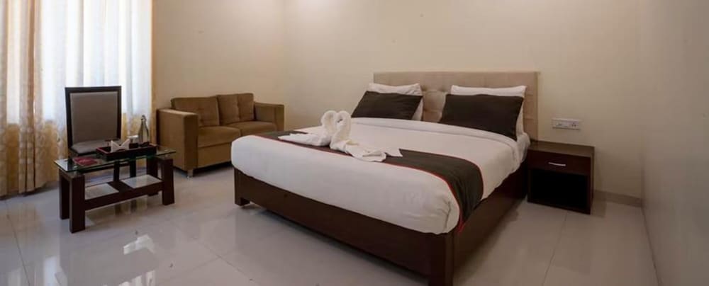 Deluxe Room, 1 Double Bed photo 2